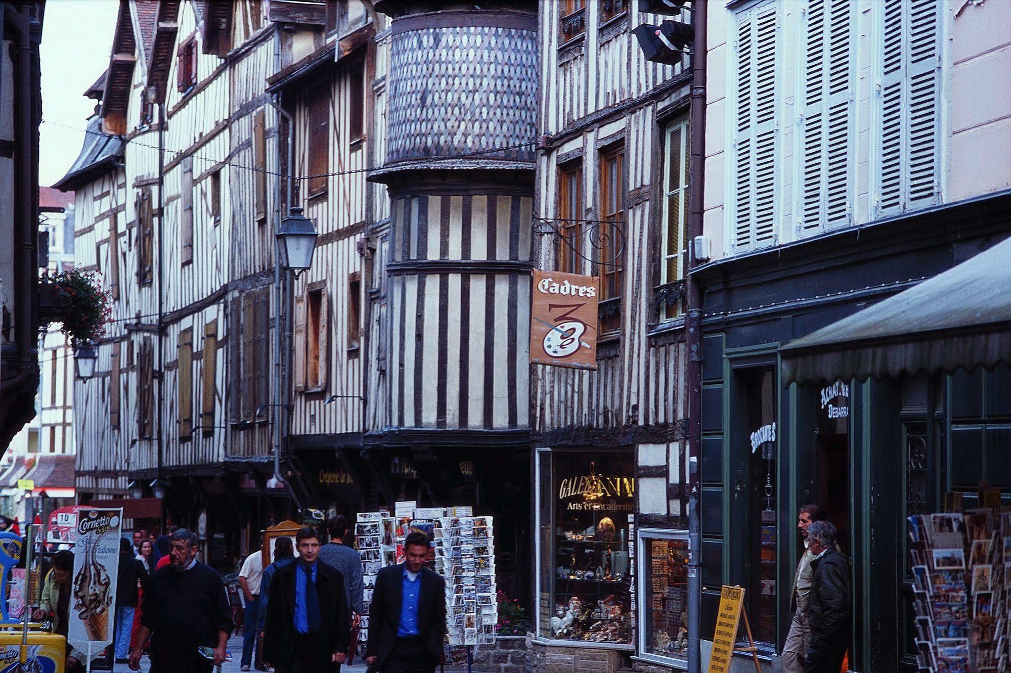 B&B Hotel Troyes Centre Exterior photo